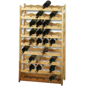 Portabottiglie in legno con diverse bottiglie. Pratico per conservare il vino in casa.