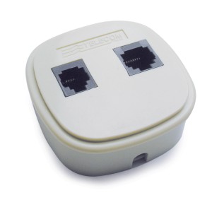 t.b.t. Accessorio telefonico con due porte in bianco.