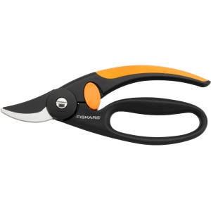 Cesoie bypass Fiskars Elegance P44 con manici neri e arancioni.