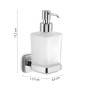 Dispenser sapone a muro con contenitore in vetro satinato e dettagli cromati.