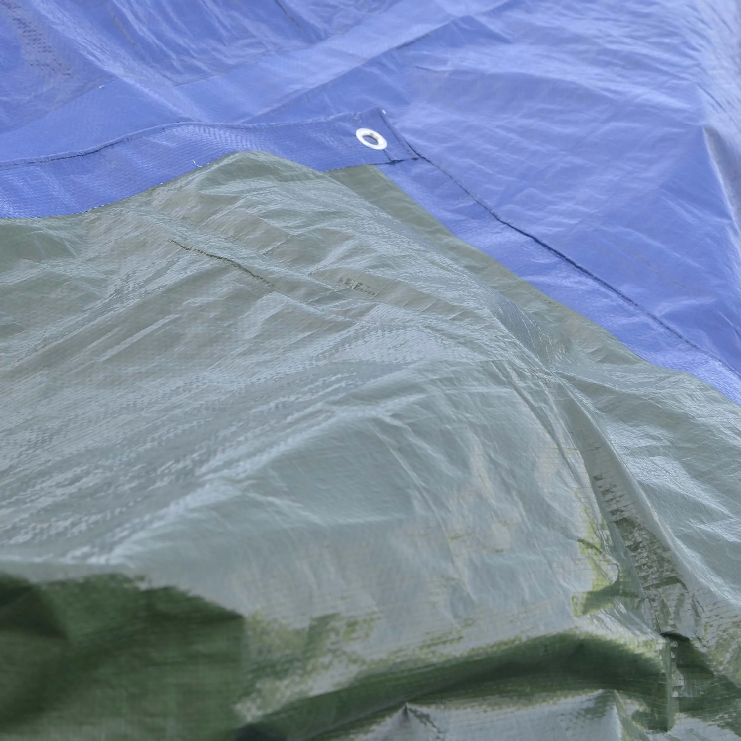 Telone di copertura blu e verde, impermeabile e resistente.