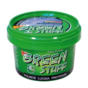 Barattolo verde di Green Stuff per la cura dell'auto: pulisce, lucida e protegge.
