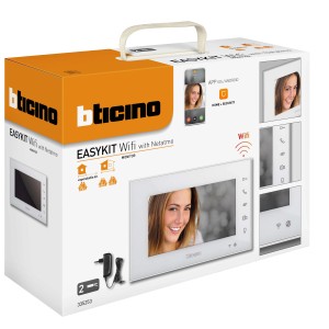 Confezione del kit citofonico t.b.t. con monitor e accessori.