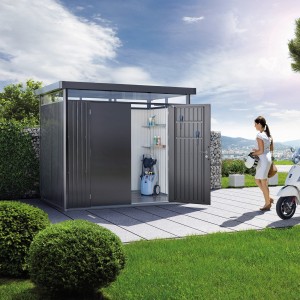 Casetta da giardino Biohort HighLine, grigio scuro metallizzato, con doppia porta e scaffali. Rimessa da giardino in metallo.