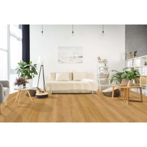 Pavimento vinilico chiaro in soggiorno con divano, tavolo e decorazioni.