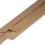 Listelli piallati in legno chiaro per progetti fai da te.