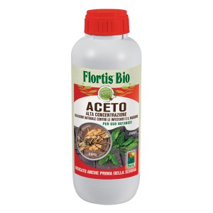 Flortis Bio Aceto: Soluzione naturale ad alta concentrazione per erbacce nel prato.