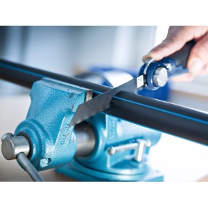 Seghetto a mano LUX 150 mm taglia tubo in morsa. Utensile manuale per legno e metallo.