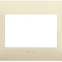 Placca t.b.t. per interruttori e prese color beige.