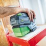 LUX levigatrice multifunzione a batteria A-MS-20 mentre leviga una superficie.