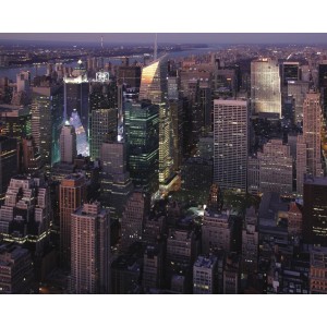 Skyline di una città di notte, adatta come motivo per carta da parati decorativa.