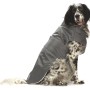 Cane con impermeabile grigio t.b.t. della categoria abbigliamento per cani.