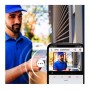 Videocitofono wireless Ezviz DP2C con rilevamento persone su smartphone.