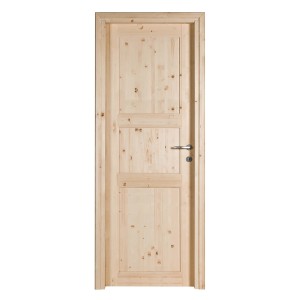 Porta interna in legno naturale con maniglia.
