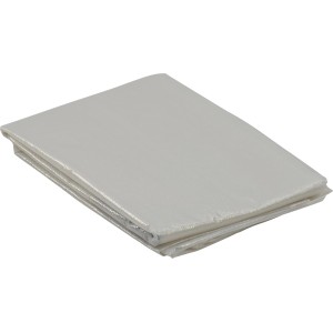 Copertura grigia piegata per mobili da giardino.