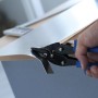 Cesoie per lamiera LUX Classic 240 mm tagliano la lamiera. Pinze a taglio destro con manico blu.