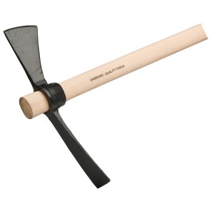 t.b.t. per la lavorazione del terreno con manico in legno.