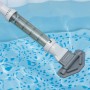 Aspiratore a batteria Bestway Lay-Z-Spa in acqua, per la pulizia di vasche idromassaggio e piscine.
