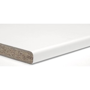 Dettaglio di un piano di lavoro cucina bianco (Top cucina) con bordo arrotondato.