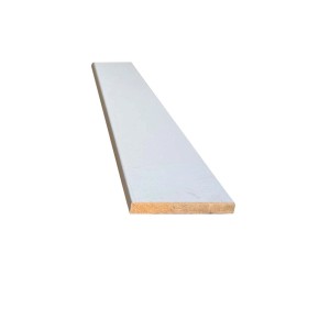 Telaio per porta bianco (t.b.t.) in legno, vista dettagliata.