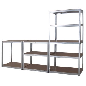 Sistema di scaffalatura in metallo, assemblabile in modo variabile. Ideale per magazzini, cantine o officine.