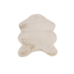 Tappeto t.b.t. beige, simile a pelliccia, a forma di animale per spazi abitativi.