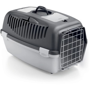 Trasportino grigio per cani con porta a griglia, ideale per viaggi e visite veterinarie.