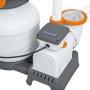 Sistema di filtro a sabbia per piscine, composto da serbatoio filtro e pompa.