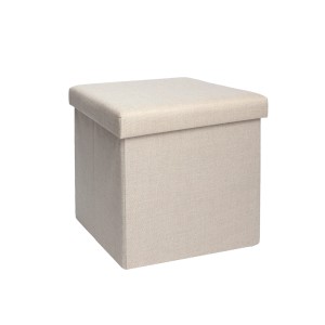 Pouf quadrato beige con rivestimento in tessuto.