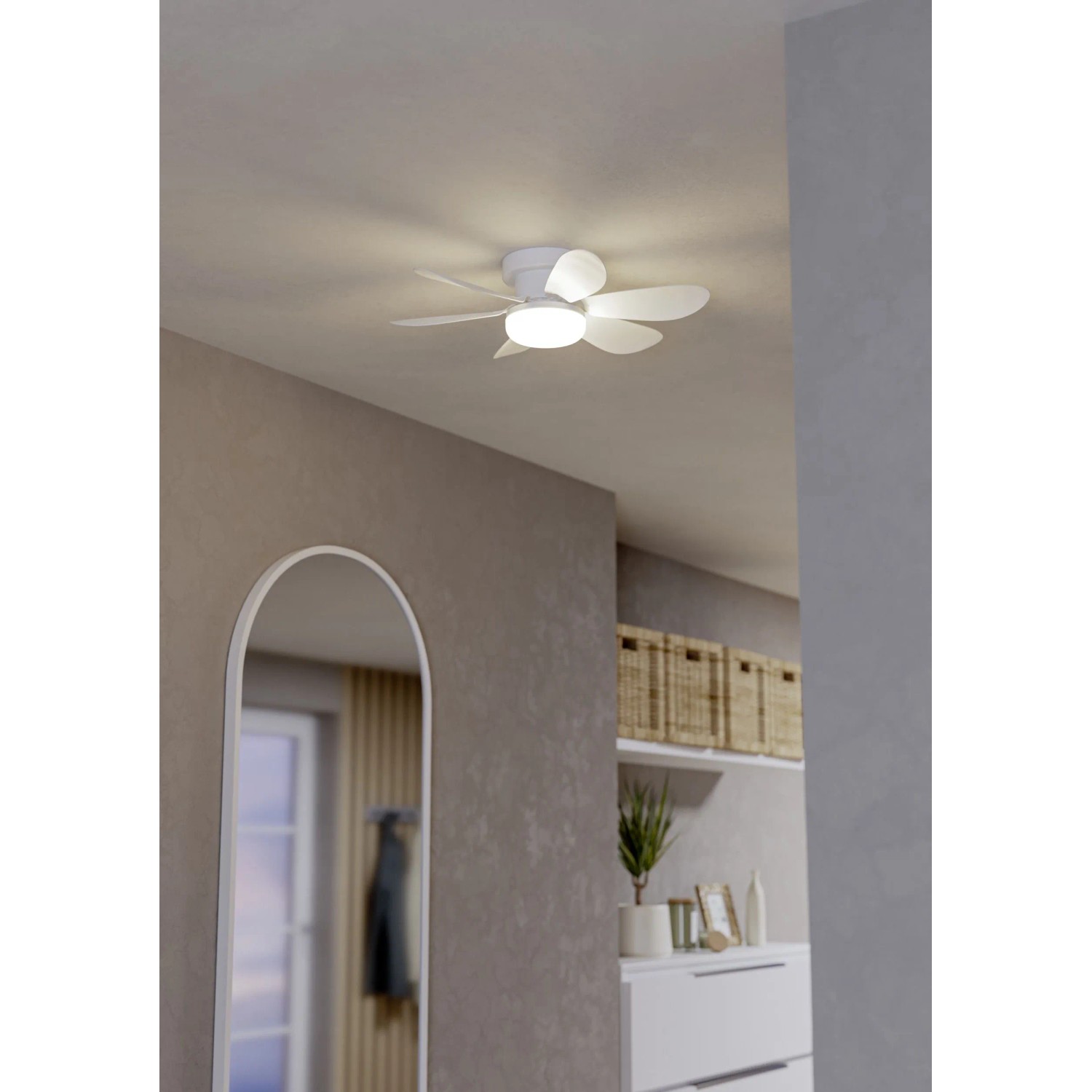 Ventilatore da soffitto a LED bianco Eglo Clovelly (Ø 52cm) con pale e illuminazione.