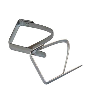 Due clip per tovaglie in metallo, forma triangolare.