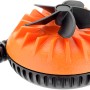 Irrigatore di superficie arancione con elica nera per irrigazione giardino.