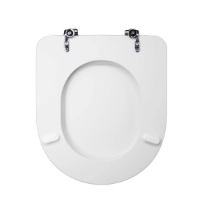 Sedile WC t.b.t. bianco con cerniere cromate, vista dall'alto.
