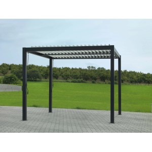 Gazebo t.b.t. nero moderno con tetto a lamelle in giardino.