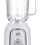 Frullatore t.b.t. bianco con caraffa in vetro per la cucina.