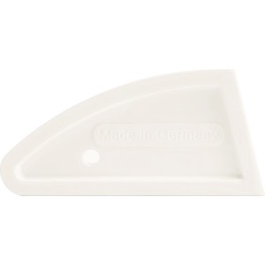 Dettaglio di una spatola per fughe universale angolata bianca per giunti larghi.