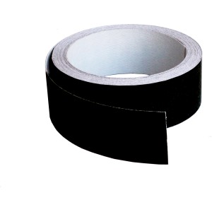 Rotolo di nastro adesivo nero per Top Cucina, vista dettagliata.