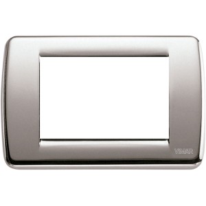 Placca t.b.t. per interruttori e prese, finitura cromata.