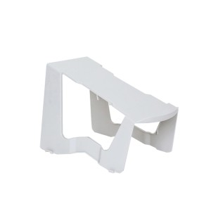 Organizzatore per armadio t.b.t., struttura in plastica bianca.