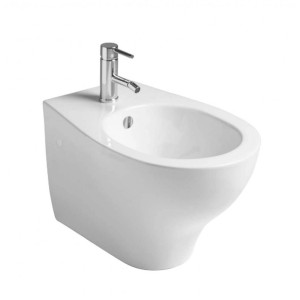 Bidet sospeso bianco t.b.t. della categoria WC filo muro con rubinetto.