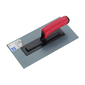 Spatola lisciante LUX Classic con lama grigia e manico rosso-nero per intonaco.