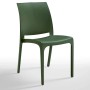 Sedia da giardino verde in plastica, ideale per terrazza e giardino.