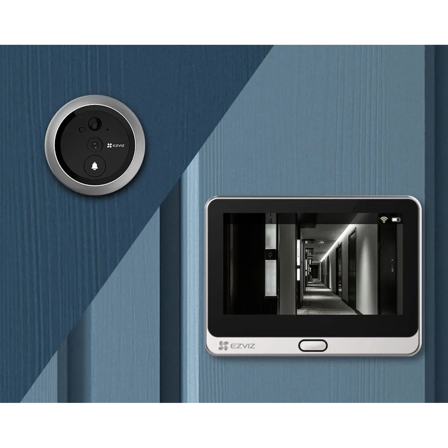 Videocitofono wireless Ezviz DP2C con telecamera e monitor su porta blu.