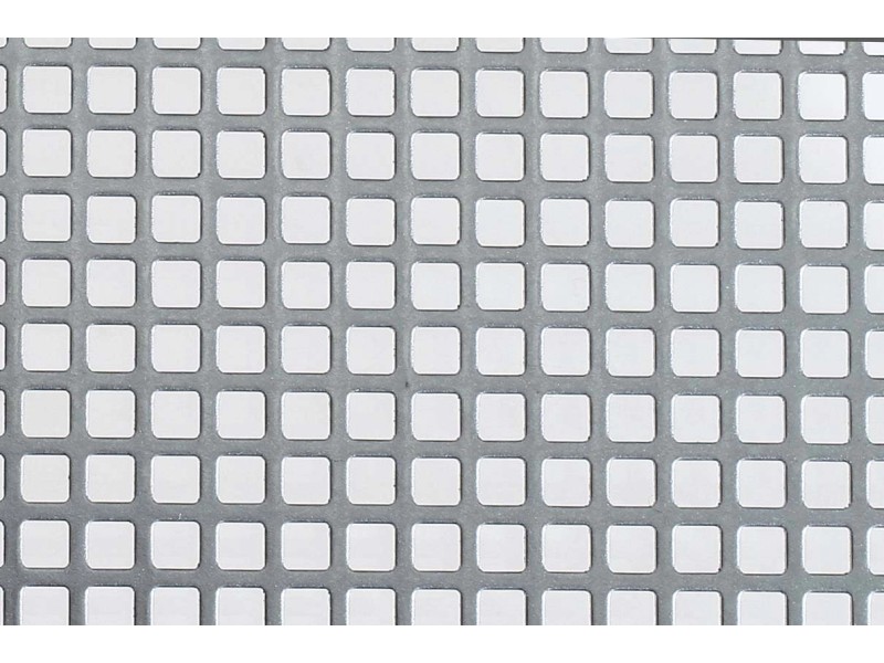 Sagoma quadrata microforata di acciaio inox 20x20 in offerta - PapoLab