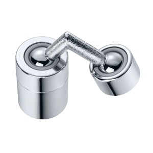 Aeratore universale cromato Spin con giunto girevole a 720° per rubinetti. Ugello flessibile.