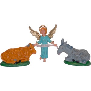 Set di figure per presepe: angelo, bue e asino per il presepe natalizio.