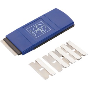 Raschietto universale LUX con corpo in plastica blu e lame di ricambio in acciaio.