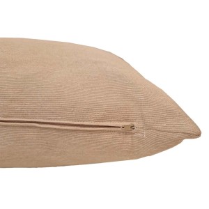 Copricuscino beige t.b.t. con cerniera, vista dettaglio.