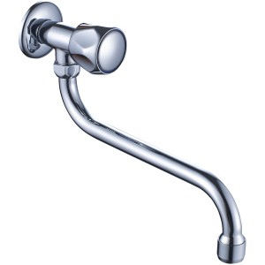 Valvola a sfera cromata lucida per uso sanitario.