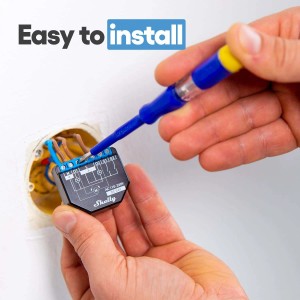 Installazione di un dispositivo t.b.t. Domotica con un cacciavite.